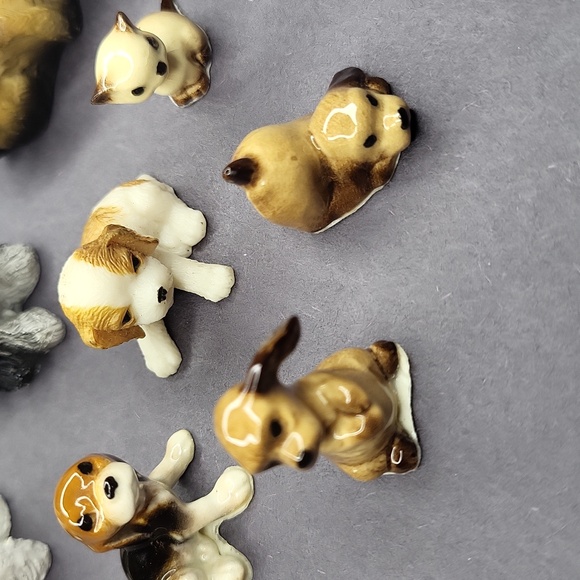 Set of Ceramic Dog Figurines - Picture 3 of 5